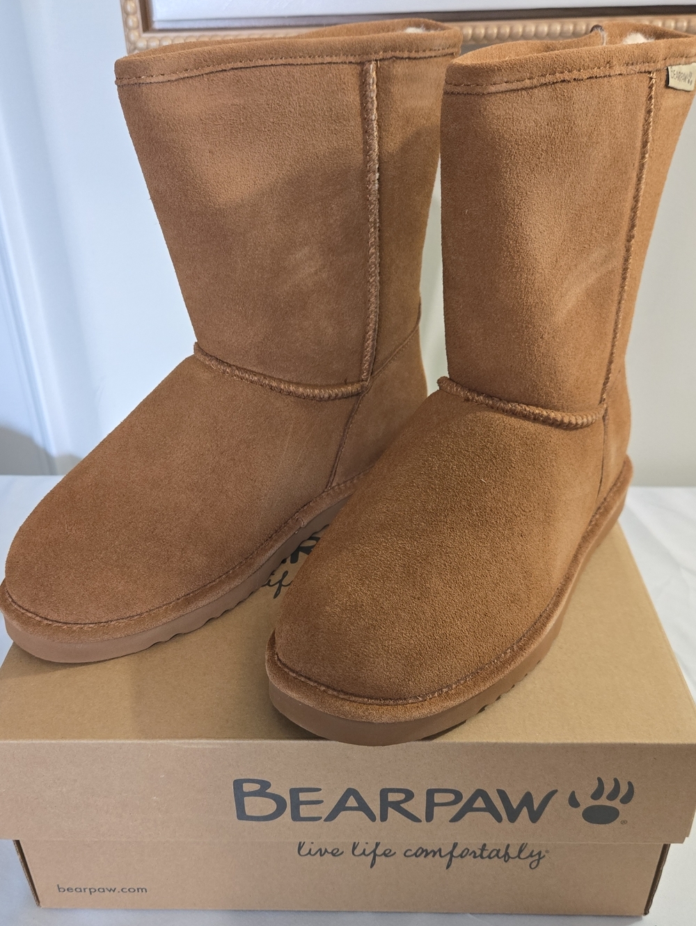 BearPaw Women's Chestnut Suede Short Shearling Boots